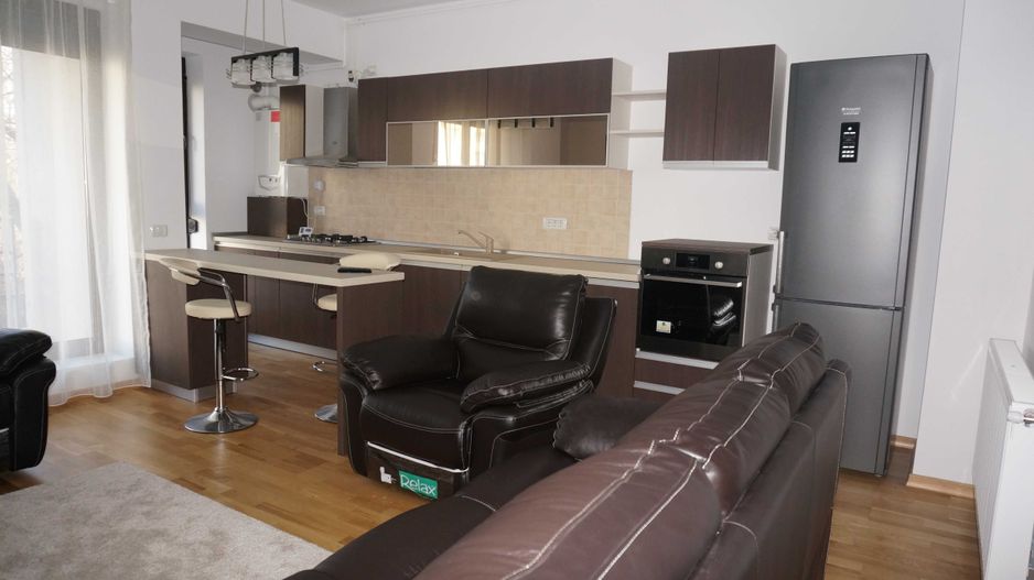 APARTAMENT SUPERB, 3 CAMERE, HERASTRAU - Poză 1