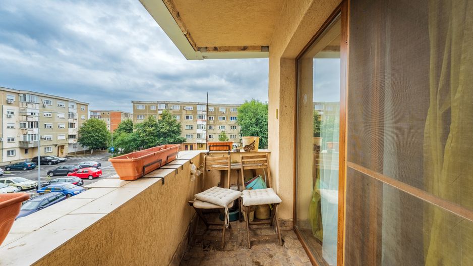 Apartament cu 3 camere în Alfa - Poză 3
