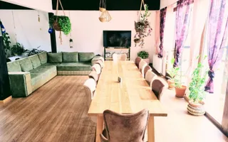INVESTITIE Vila moderna + vila la rosu, teren 1480 padure - Poză 27