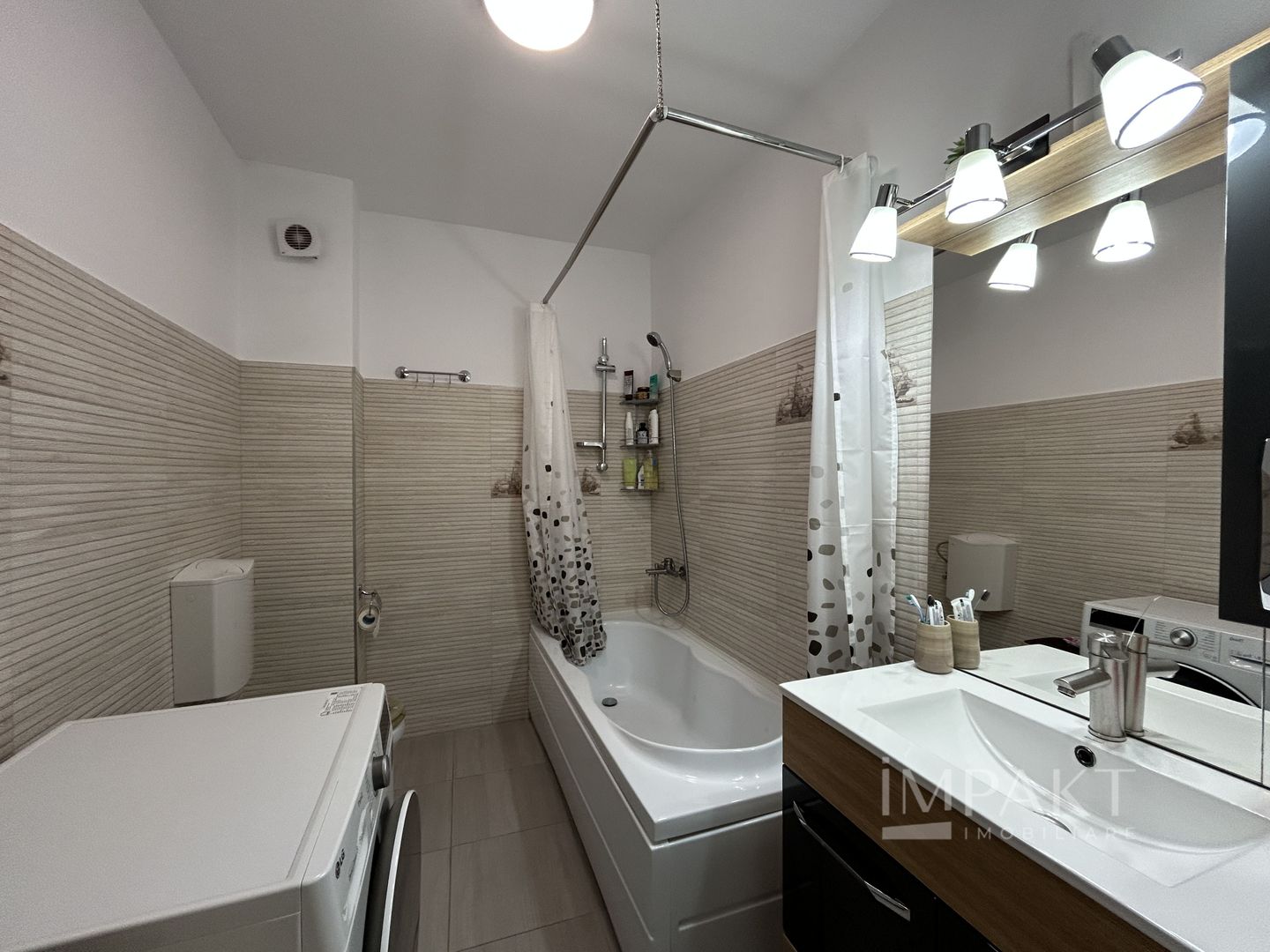 Vanzare apartament bloc nou, etaj intermediar, Piata 1 Mai! - Poză 10