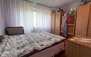 Apartament 3 camere etaj 1 - zona centrala - Poză 1