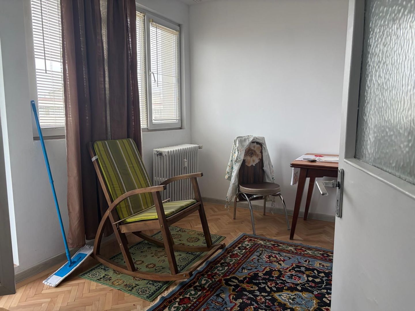 Apartament luminos cu doua camere, 1 mai - Poză 4