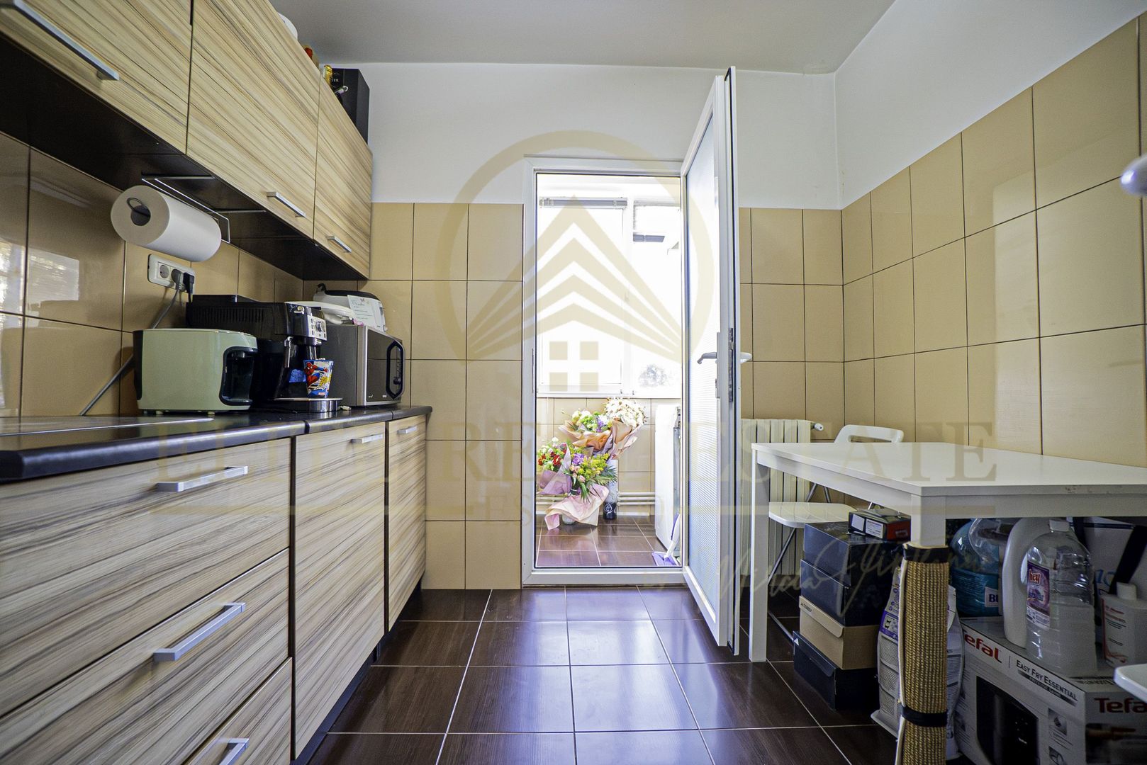 POARTA 6 - Vânzare apartament decomandat cu 2 camere, etaj 2. - Poză 11
