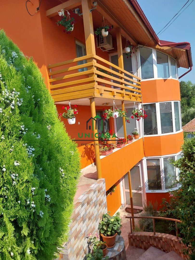 Casa - Cetatuie - Vedere Panoramica - Poză 2