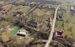 Conac nobiliar de secol XIX cu 8 camere în Maciova - Poză 17