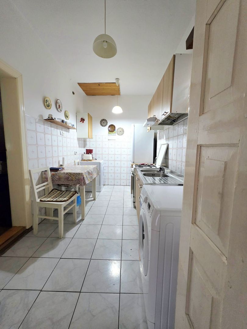 DE VANZARE CASA 5CAMERE ZONA CENTRALA TALMACIU - Poză 24
