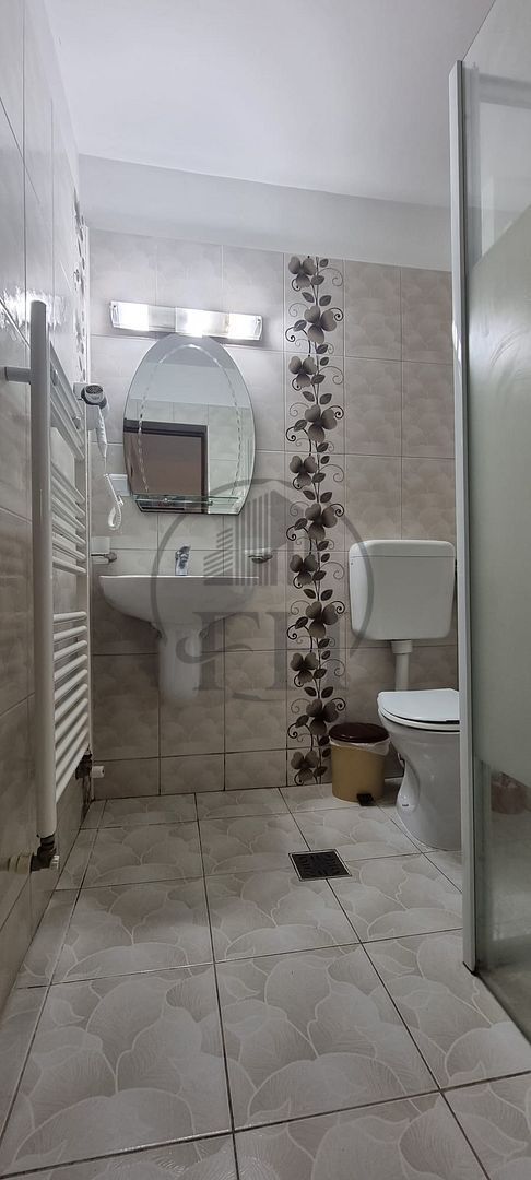 SOLD/ VANDUT- Vila/Pensiune de vanzare in Costinesti, Constanta - Poză 13