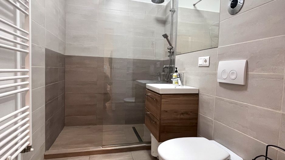 Apartament 2 camere de vanzare in Avantgarden Brasov! - Poză 7