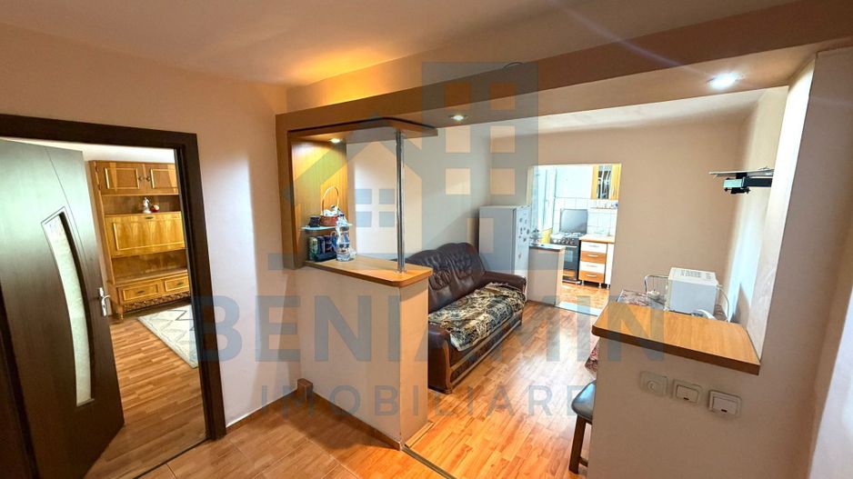 3 camere decomandat etaj 3 Bigul Nou -centrala -72mp - Poză 4