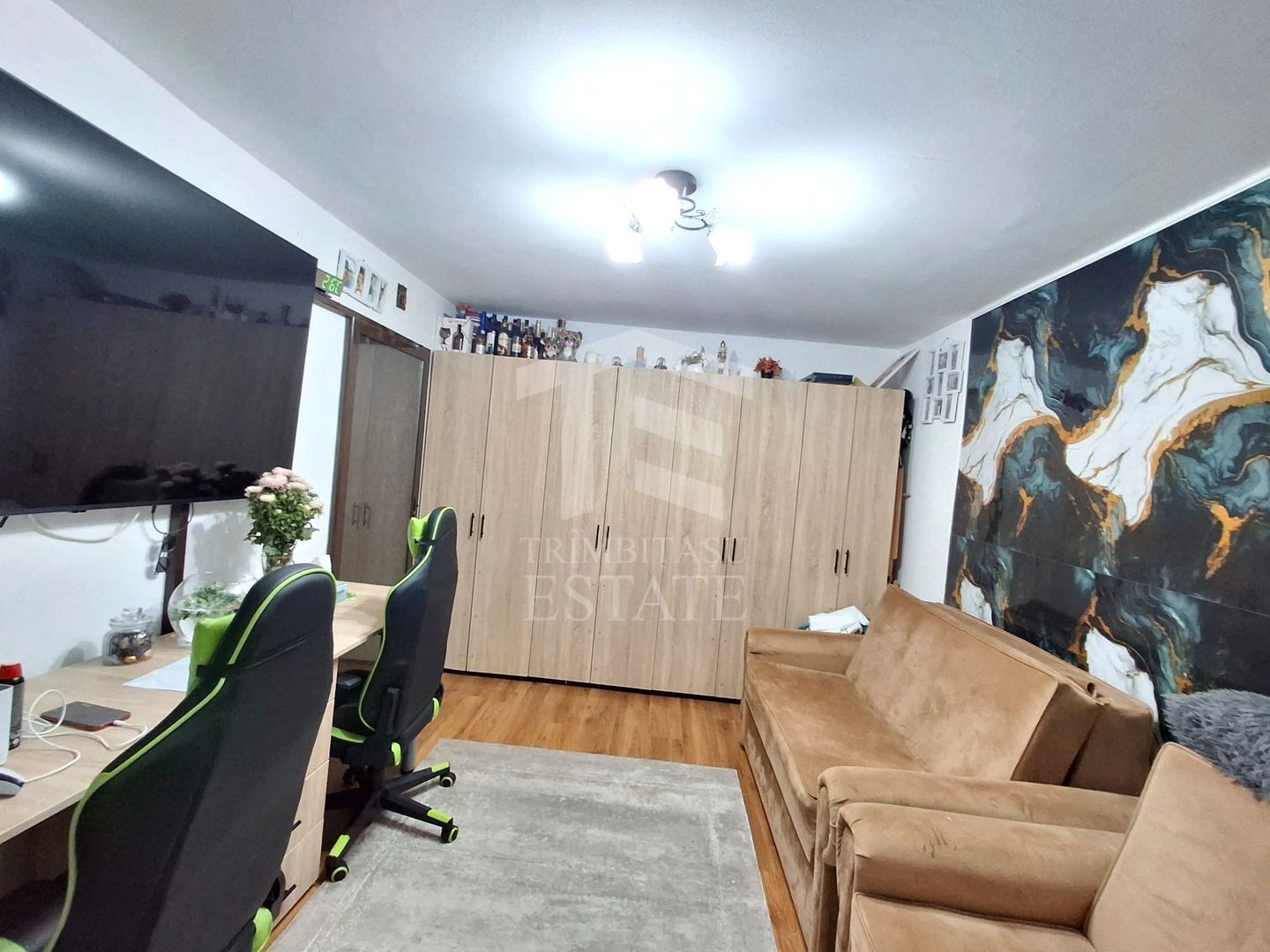 DE VANZARE Apartament 2 Camere Tei - Poză 1