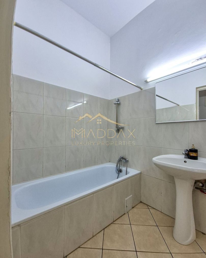 Apartament parter Piața Romană | 5 camere | Curte | 8 Locuri de Parcare - Poză 26