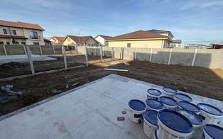 Duplex cu 3 camere despartit prin camera tehnica in Mosnita Noua - Poză 10