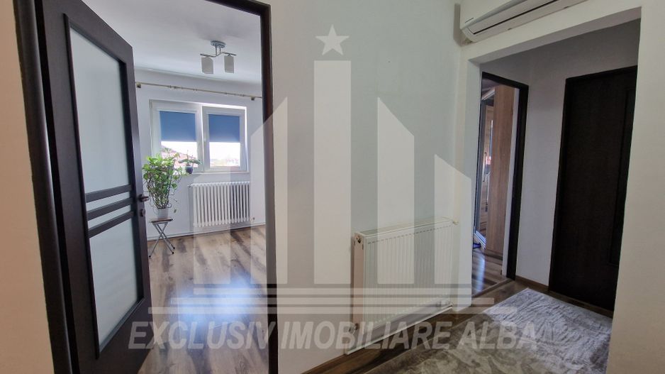 Apartament cu 4 camere decomandate, 2 bai, balcoane, Lidl-Cetate - Poză 3