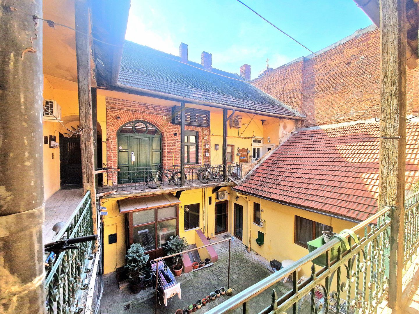 OFERTA UNICA | Apartament 3 camere plus boxă - Piata Unirii | CLADIRE ISTORICA - Poză 1