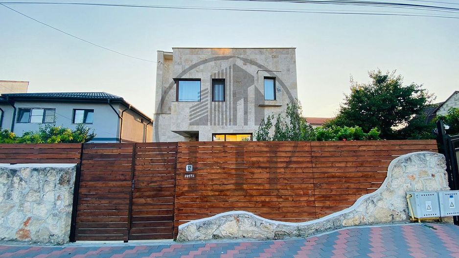 Casă / Vilă cu 6 camere de vânzare în Central, Mangalia - Poză 5