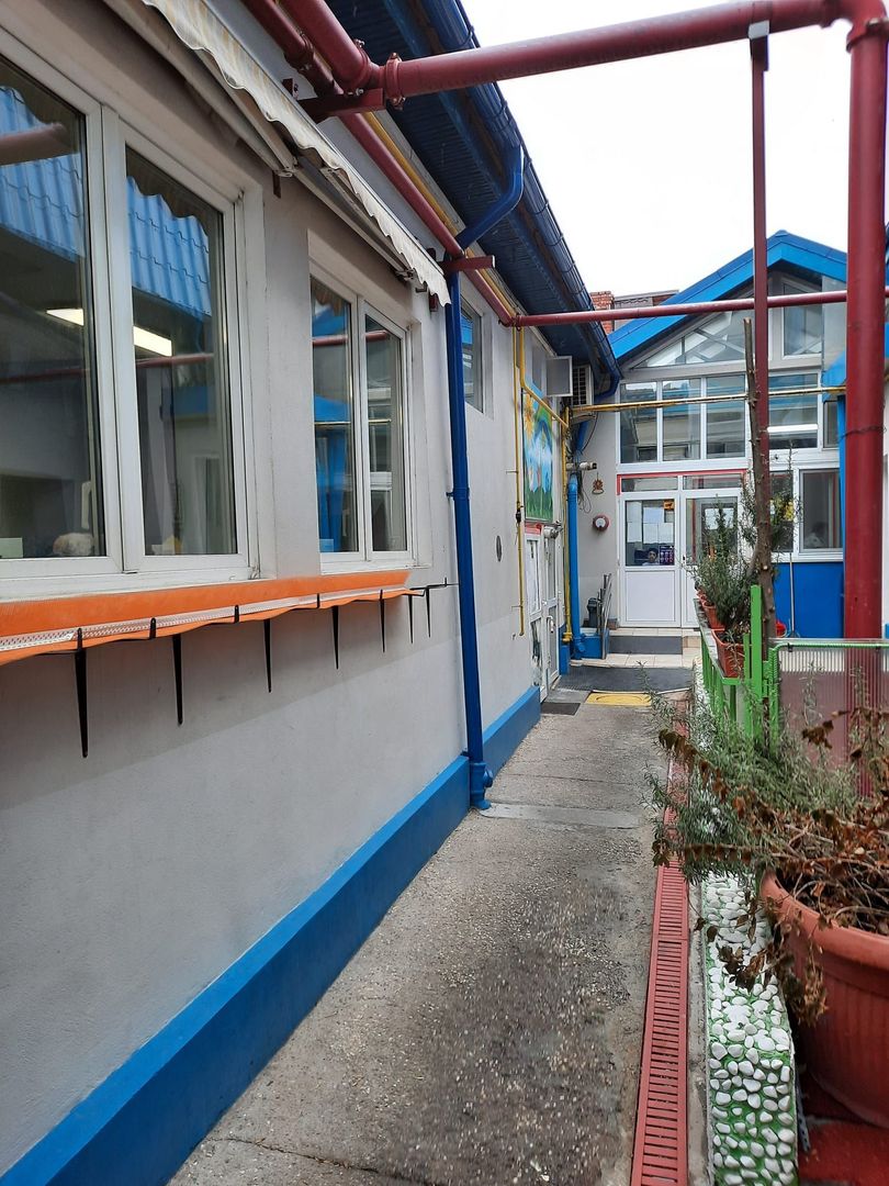 Proprietate versatilă, ideală pentru activități sociale, medicale sau - Poză 2