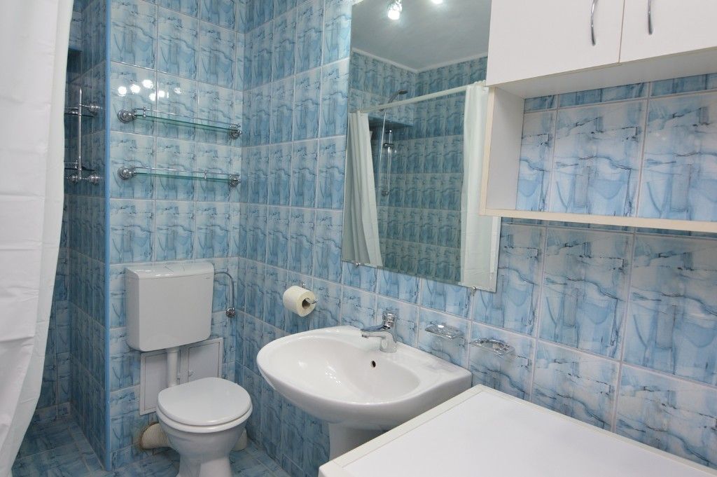 3 camere Unirii 63, prima închiriere, mobilat complet, parcare inclusă - Poză 10