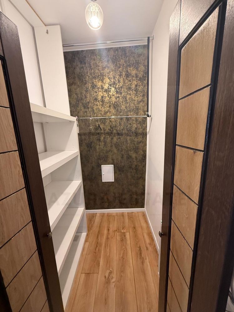 Apartament 3 camere 77mp Etaj 1 balcon 8 mp Bulevardul Mihai Viteazu - Poză 6