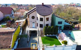 🏡 VILA DEOSEBITĂ DE VÂNZARE ÎN ARAD – ZONA CENTRALĂ - Poză 1
