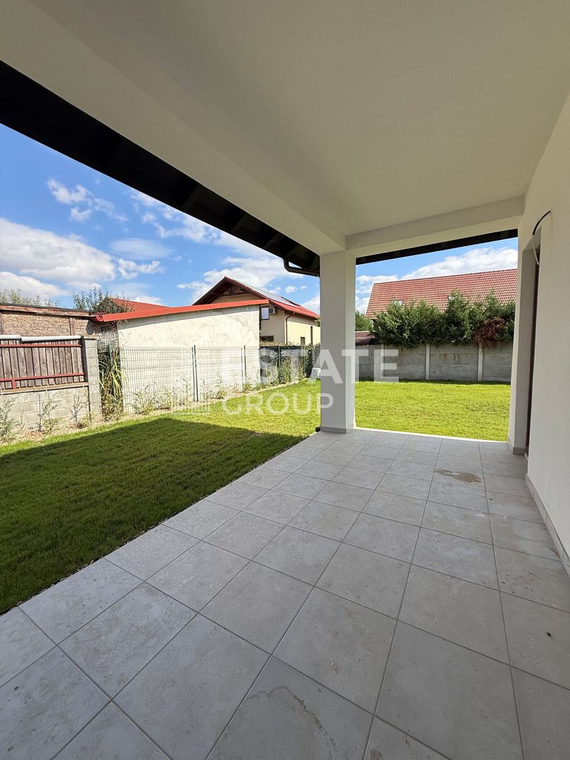 Duplex Mosnita Noua-finisat, curte amenajata - Poză 2