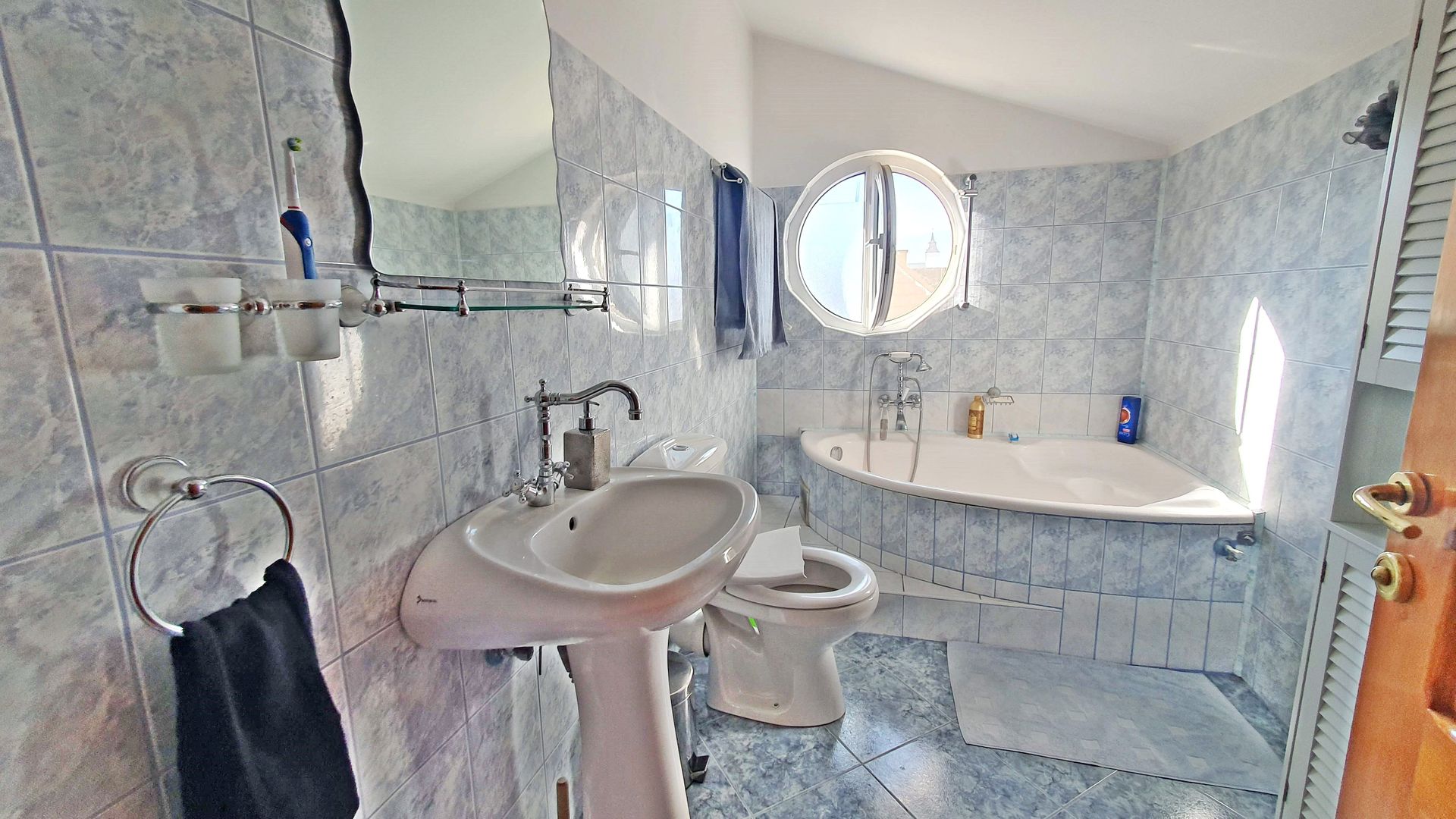 Bartolomeu, (zona strada Lungă), casa construcție 2009 - Poză 20