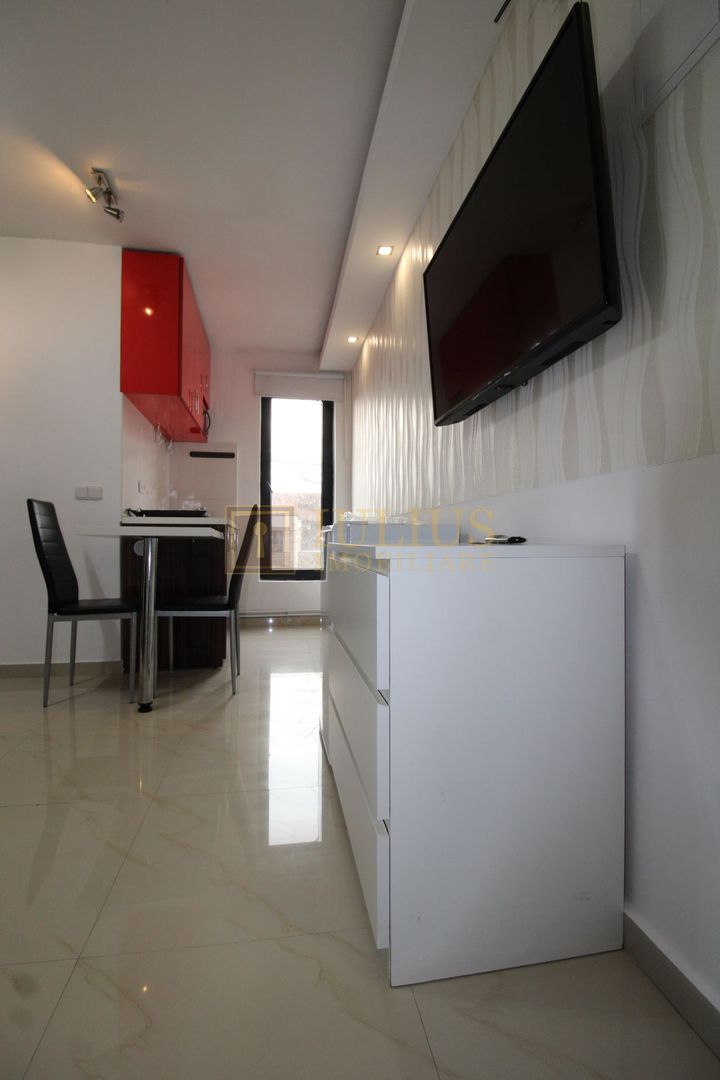 1 camera, loc de parcare,in spate la City of MARA - Poză 11