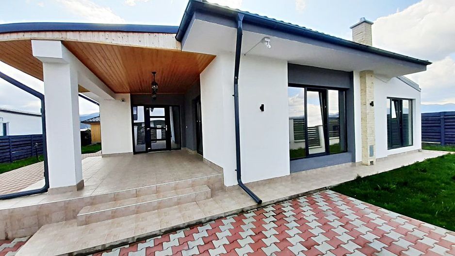 Casa noua in Cristian, libera, gata pentru a fi locuita. - Poză 25