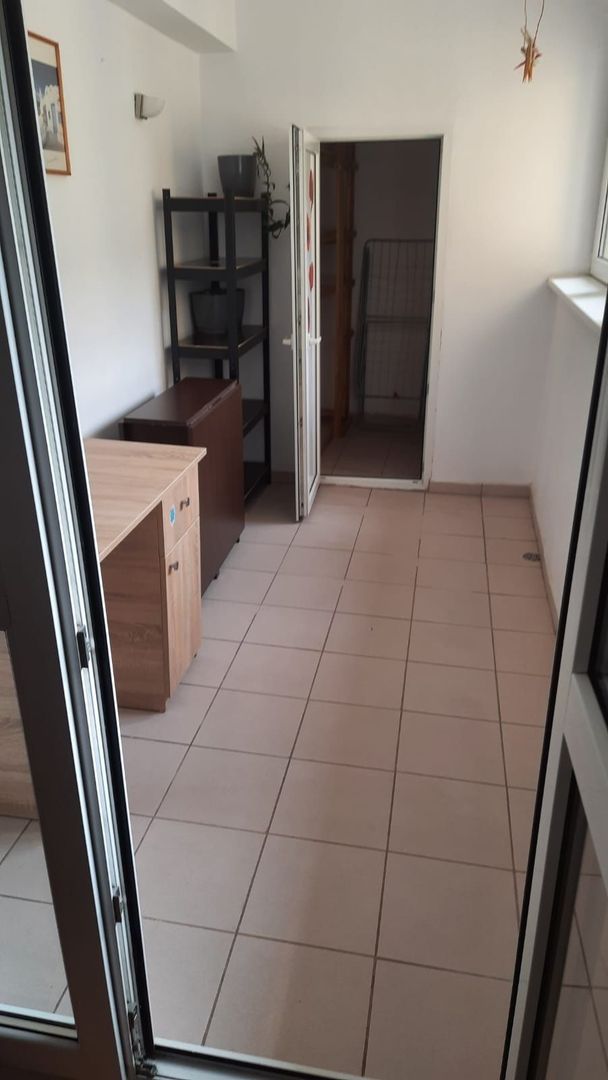 Apartament 3 camere, etaj 2, balcon închis, mobilat complet, Pantelimon - Poză 5