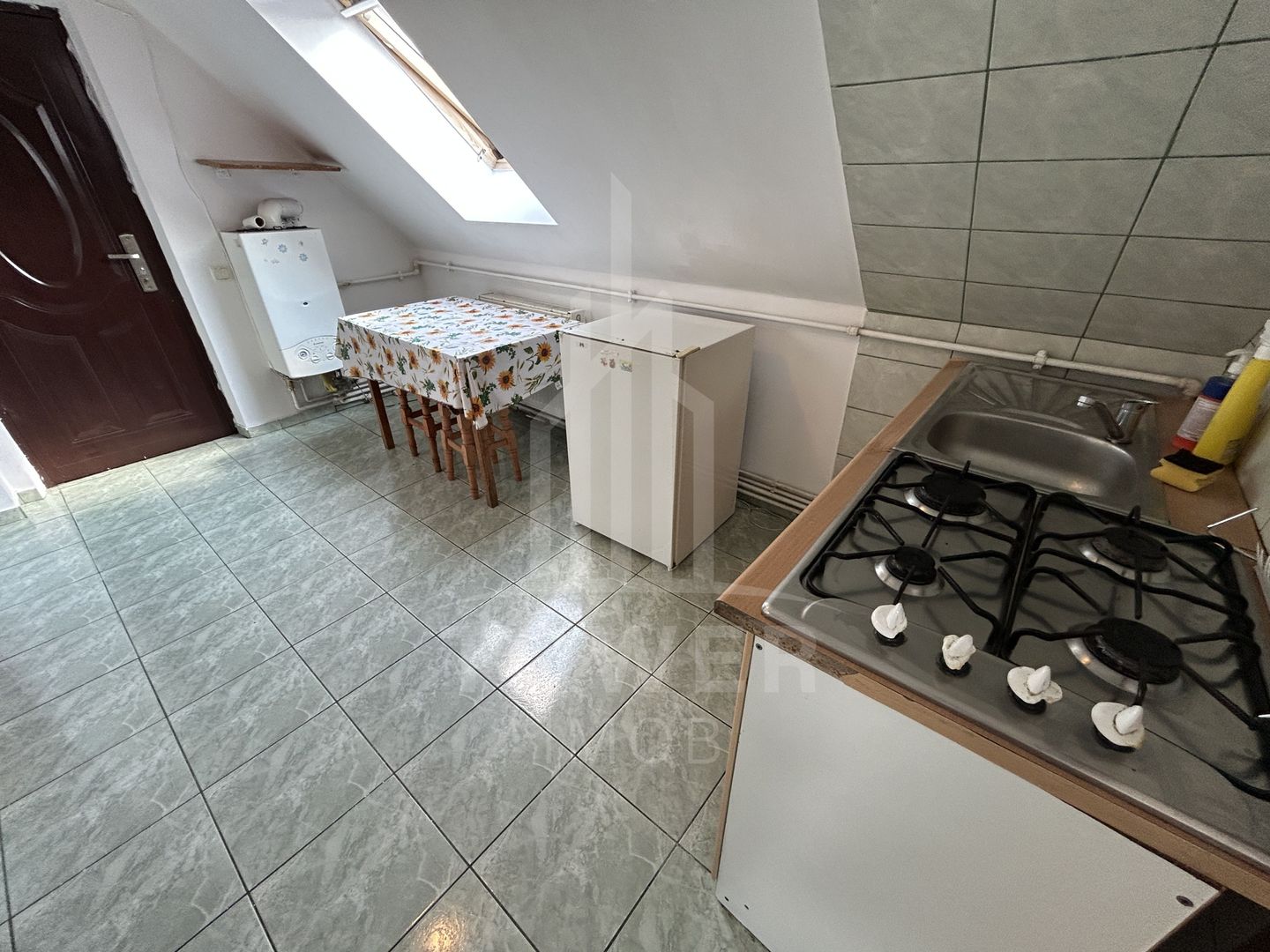 2 chirii disponibile la mansardă – zona Turnișor, Calea Turnișorului - Poză 5