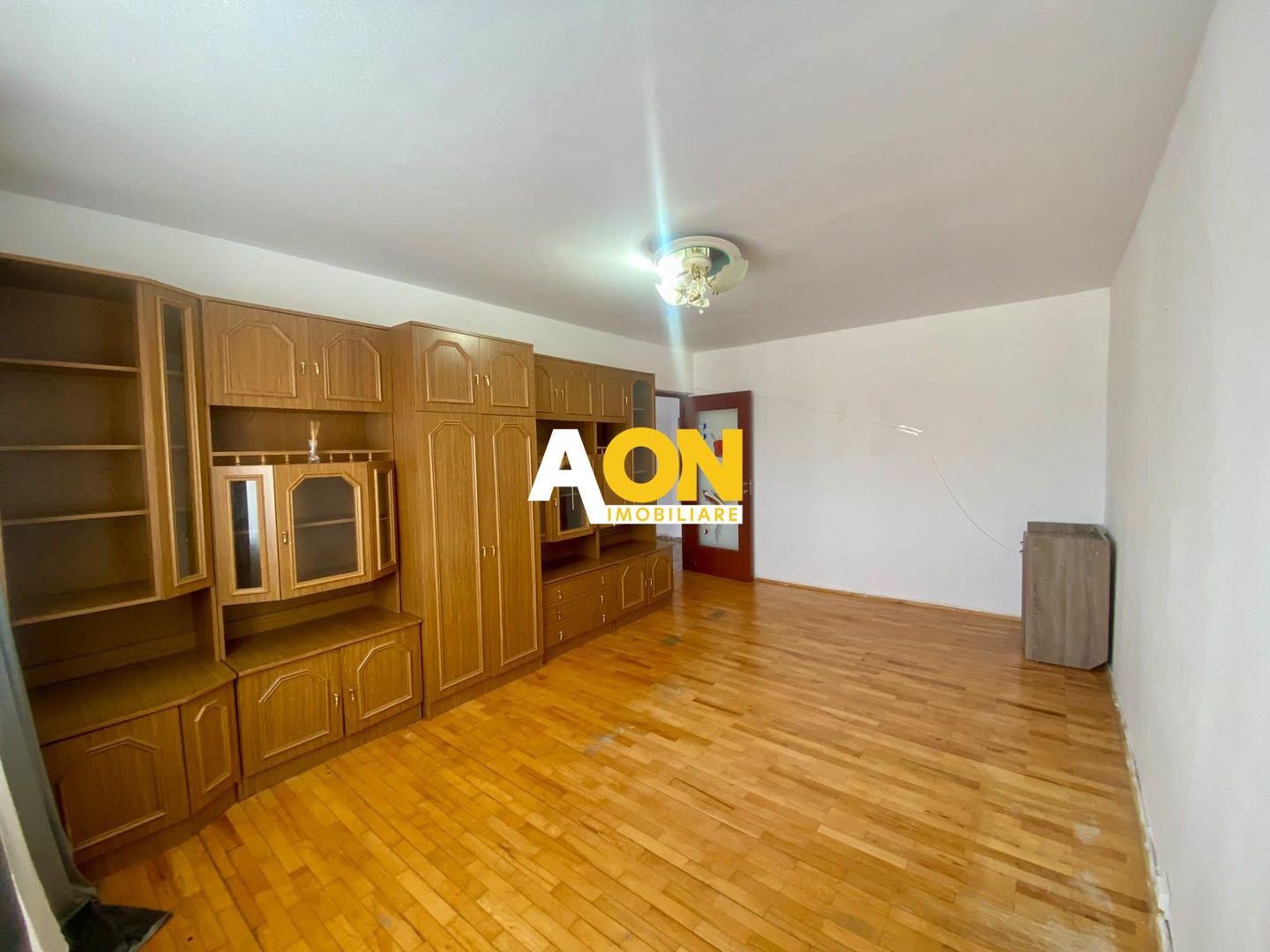Apartament 2 Camere Decomandate, Loc de Parcare - Poză 5