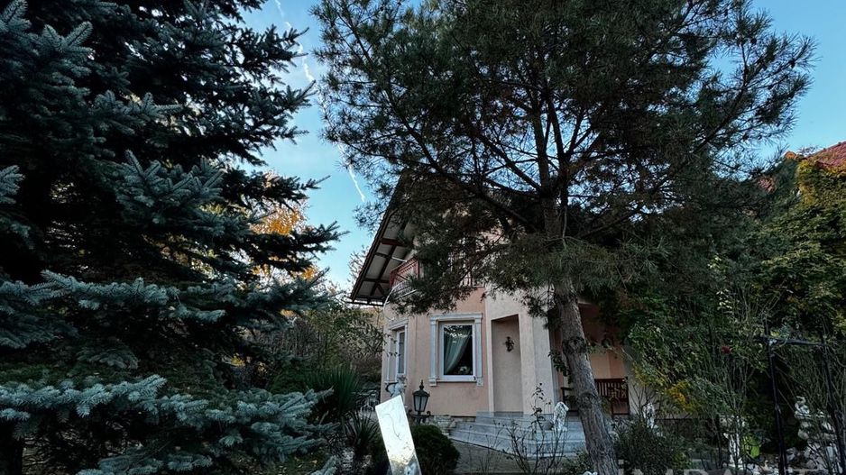 Casa individuala cu 5 camere si gradina in Colonia Sopor - Poză 23