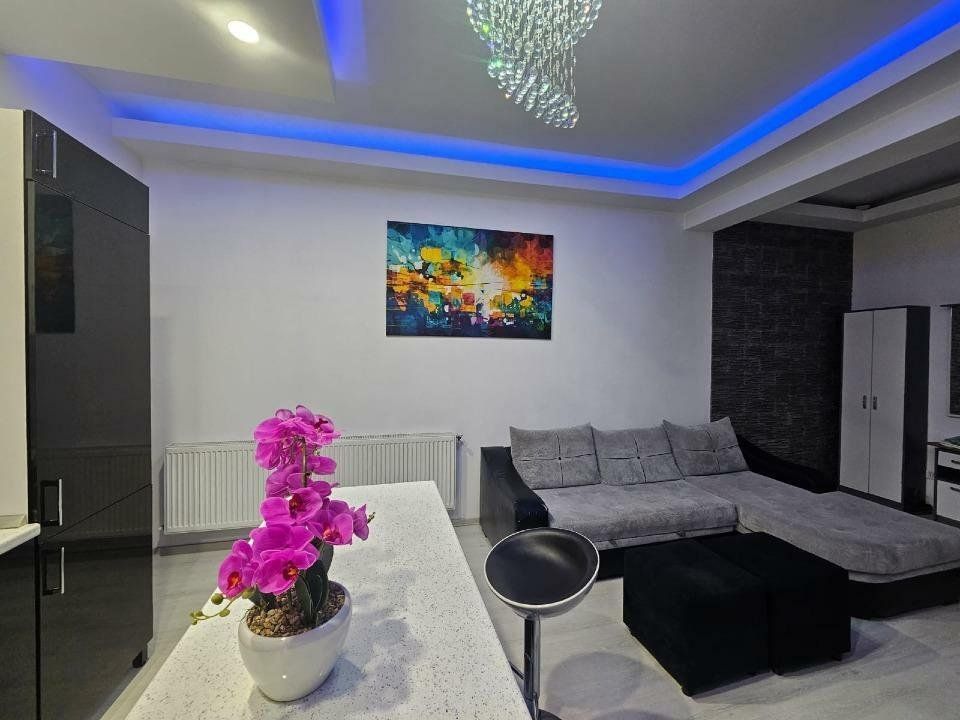 Inchiriez apartament zona Palatul  Parlamentului, Marriott, Catedrala Neamului. - Poză 15