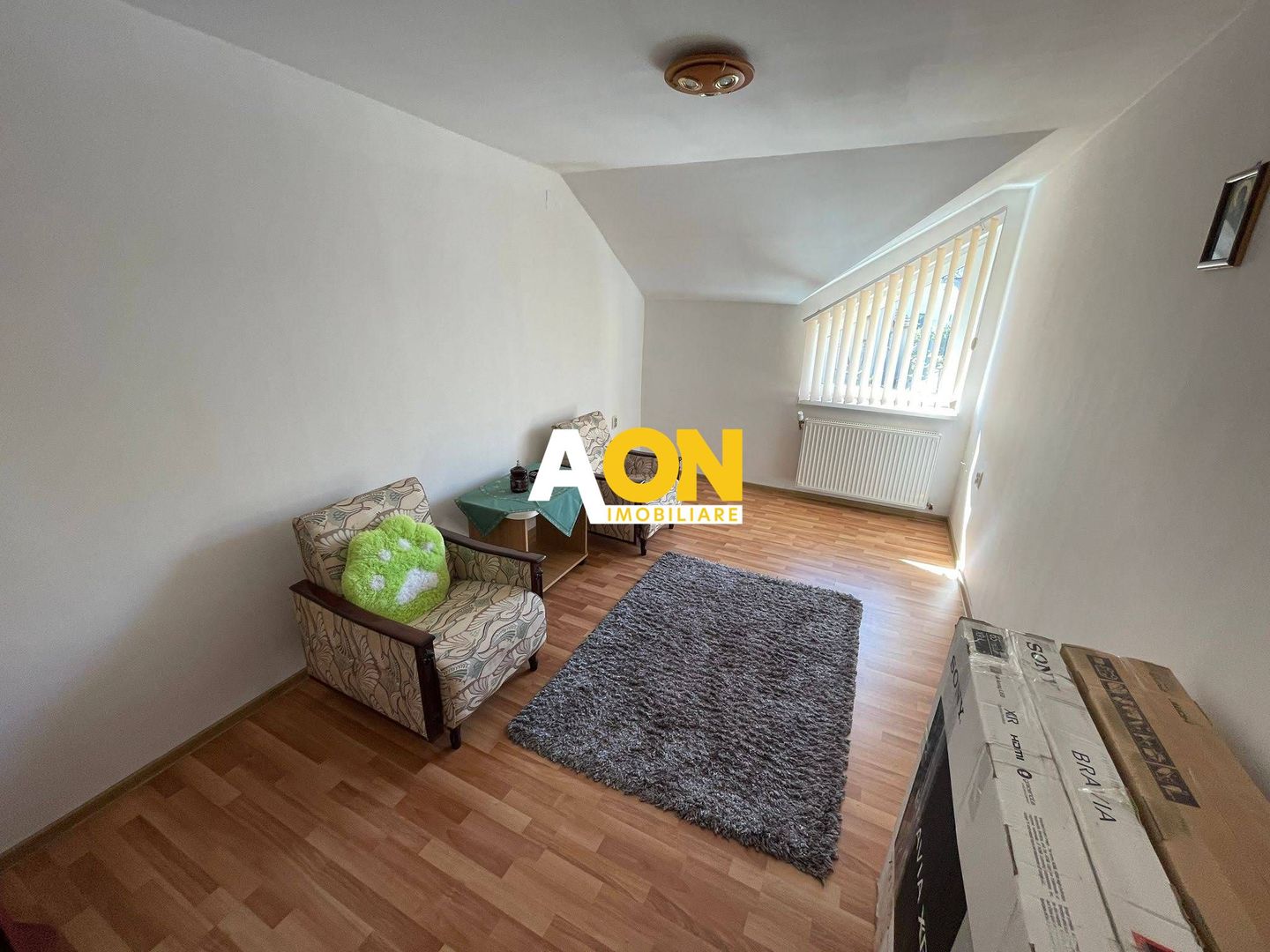 Casă cu 6 camere, teren 912 mp, garaj dublu, în zona Cetate-Schit - Poză 12