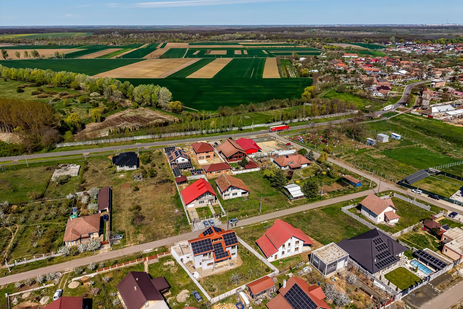 🏡 Casă P+1 la gri | 239 mp construiți | Călugareni -14 km de Arad - Poză 11