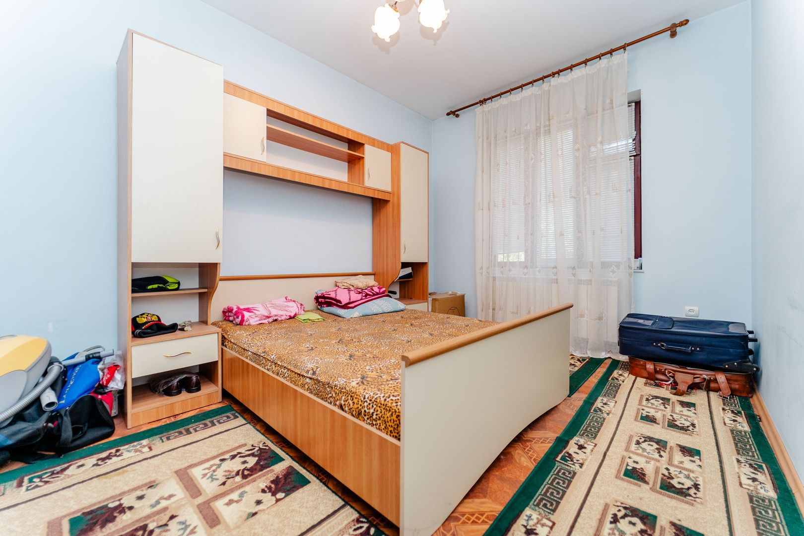 Casă  în 2 nivele - Durlești - Poză 12