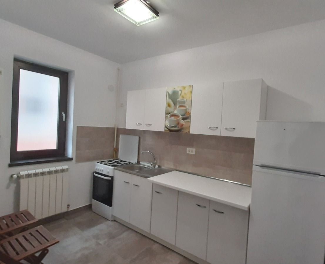 Inchiriem casa individuala 4 camere zona Lacul Tei - Poză 12