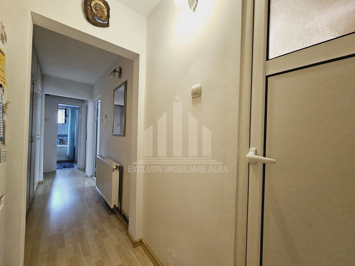 Apartament cu 3 camere decomandate, Cetate - Poză 4