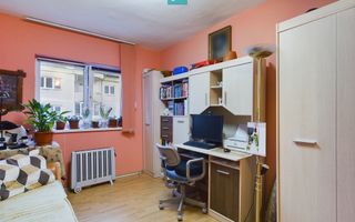 Apartament cu 3 camere în zona Lipovei - Poză 4