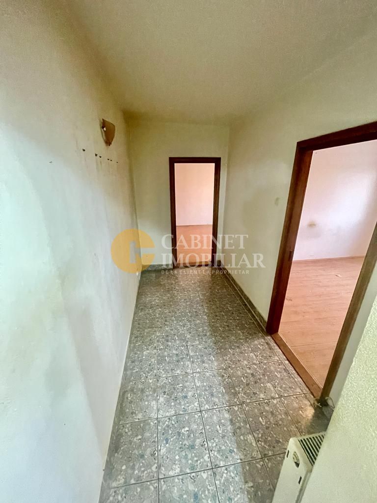 Pacurari-Canta Apartament 2 camere decomandat 52mp- Sud - Poză 3