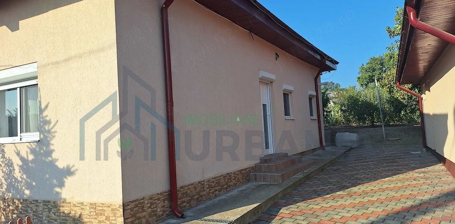 Casă de vânzare în Voinesti, Iași, cu garaj și grădină - Poză 10