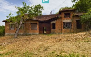 Loc de casă cu construcție în Dezna! - Poză 1