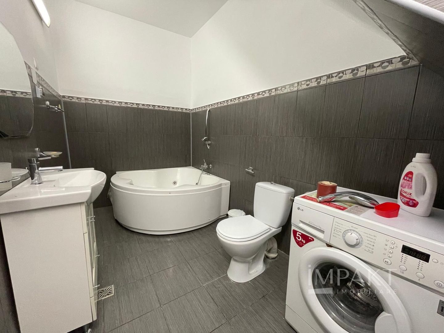 Casă pentru închiriere, 4 camere, zonă Gruia - Poză 12