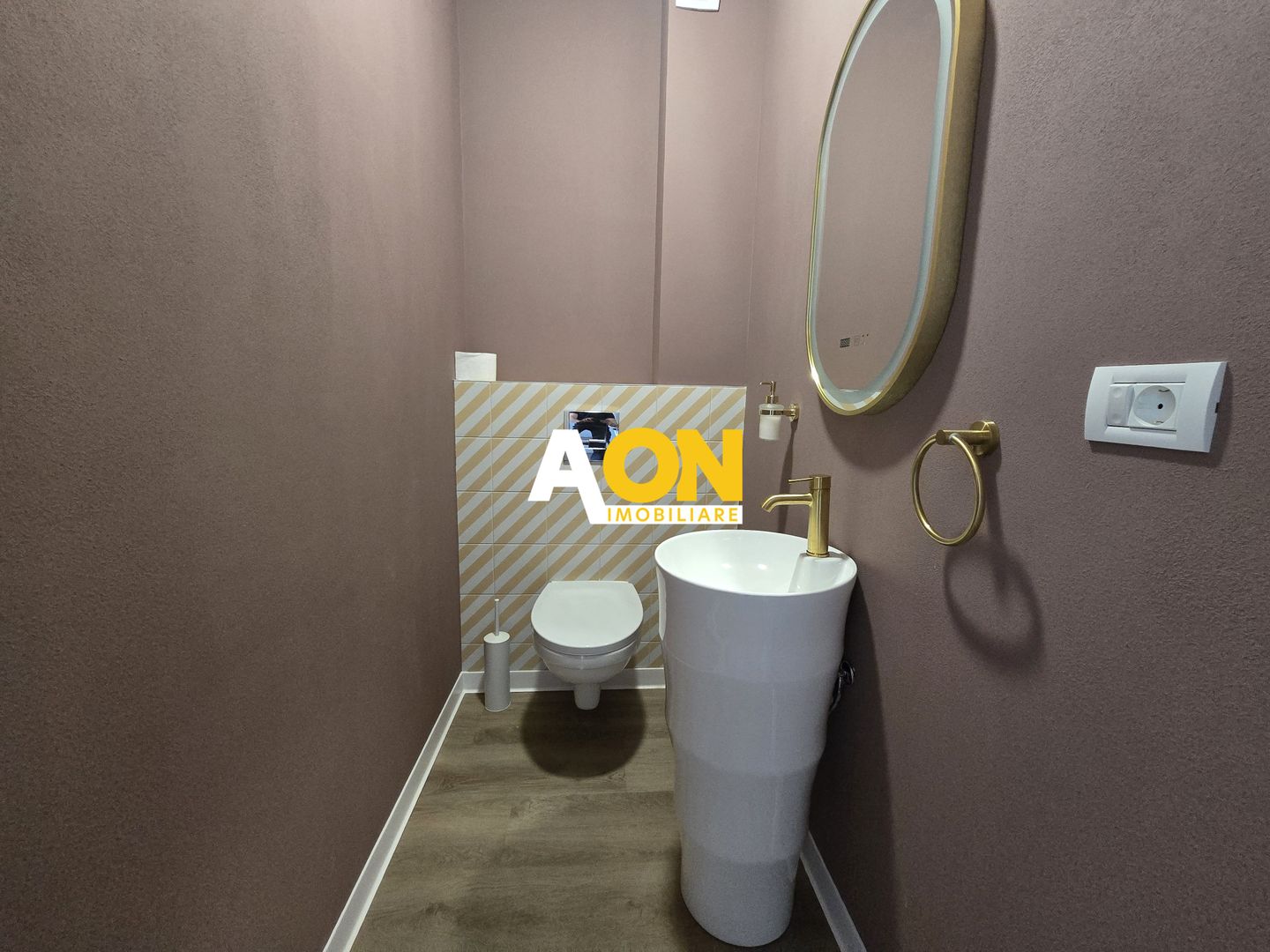 Apartament Superfinisat 3 Camere Zona Centru - Poză 8