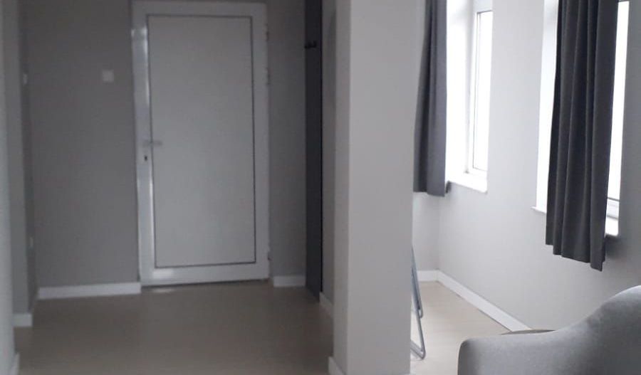 De inchiriat 2 apartamente cu 2 camere, etaj 1/2, strada Domneasca, 500 E - Poză 15