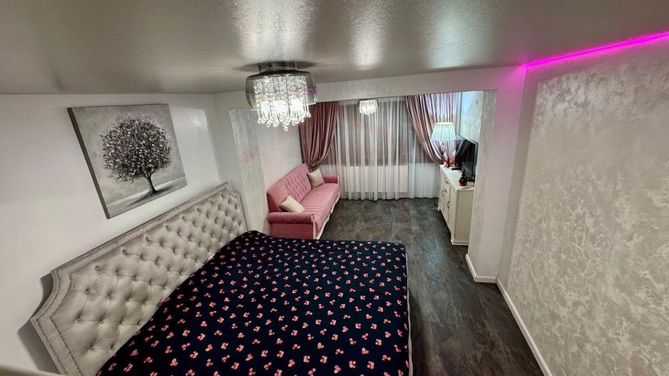 De vanzare apartament 3 camere Parter Mazepa 1 - Poză 8