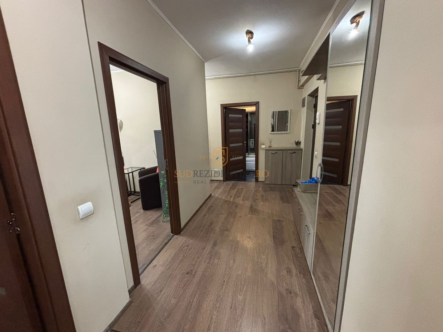 B-dul Brancoveanu, 2 camere , centrala proprie, decomandat, bloc 2016 - Poză 8