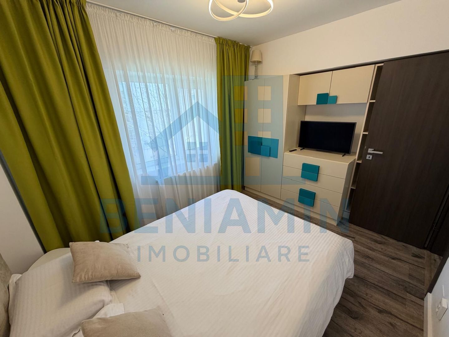 3 Decomandate-Etaj 2-Centrala termica-83mp-Mobilat-Utilat-Liber - Poză 7