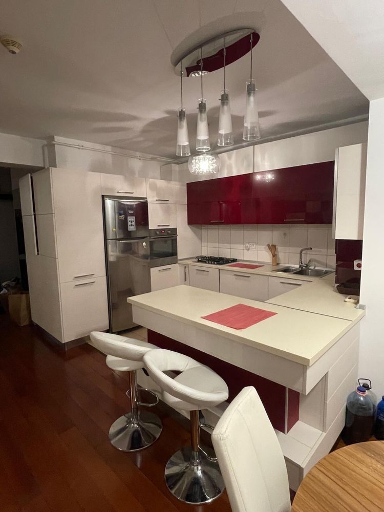 Închiriere Apartament cu 3 camere, 140 mp, parcare subterana, centrala proprie - Poză 3