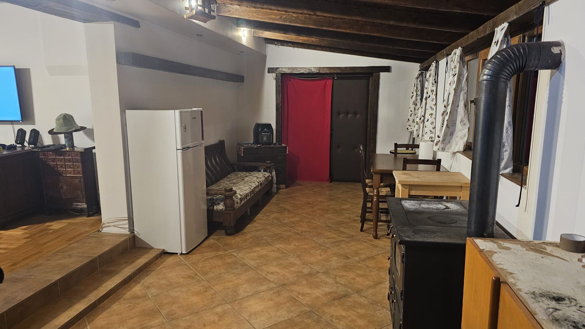 Inchiriez casa in Sanpetru - Poză 6