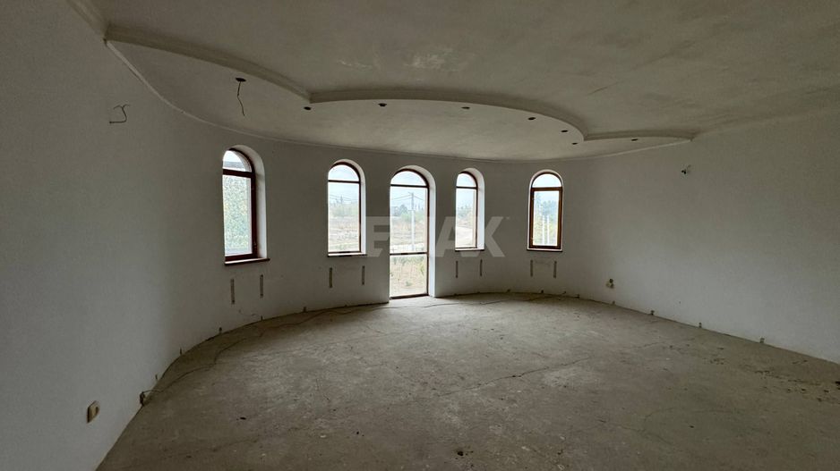 Casă exclusivă în Merenii 13 ari Piscină, saună, garaj – 20 min de Botanica - Poză 11
